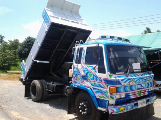 ขาย6ล้อดั้มสวยๆคับ ทำสีใหม่ทั้งคัน สวยจัด แอร์หนาว พาวเวอร์ พร้อมใช้สุดๆคับ