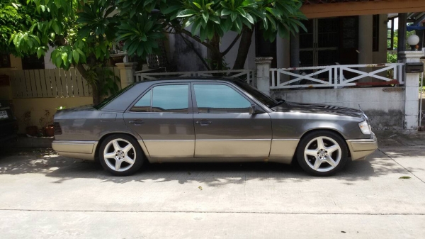 ขาย Benz 300E 240000บาทสุดคุ้ม