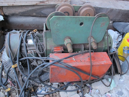 ขายรอกเครนไฟฟ้า5ตันพร้อมรางเลื่อนยาว12เมตรพร้อมใช้