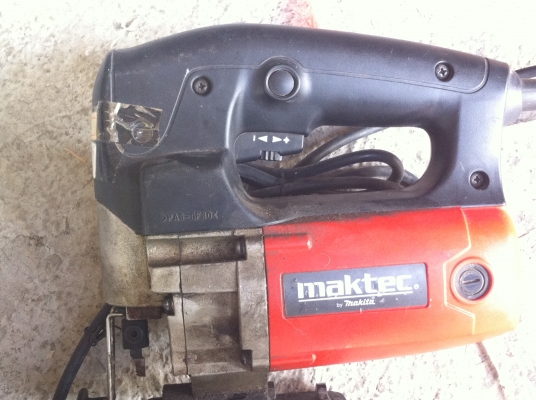 เลื่อยจิ๊กซอว์ maktec รุ่น mt430  รุ่นใหญ่ปรับรอบการทำงานได้ ปรับเอียงได้ ตัดไม้ตัดเหล็กได้