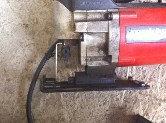 เลื่อยจิ๊กซอว์ maktec รุ่น mt430  รุ่นใหญ่ปรับรอบการทำงานได้ ปรับเอียงได้ ตัดไม้ตัดเหล็กได้