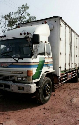 ขายครับFF177รถห้าง ตู้10บาน ยาว7.30เมตร ตามสภาพเลยครับ