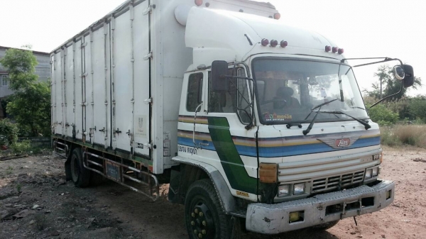 ขายครับFF177รถห้าง ตู้10บาน ยาว7.30เมตร ตามสภาพเลยครับ