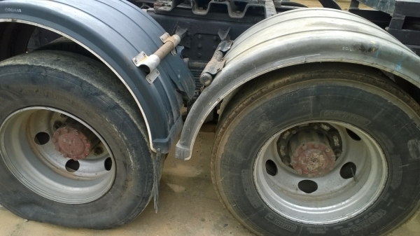 10ล้อหัวลาก2เพลา320แรงHINO หัวโปรเฟีย..เครื่องP11C น็อตเพลาล้อ10ตัว... 10ล้อหัวลาก2เพลา320แรงHINO หัวโปรเฟีย..เครื่องP11C น็อตเพลาล้อ10ตัว...