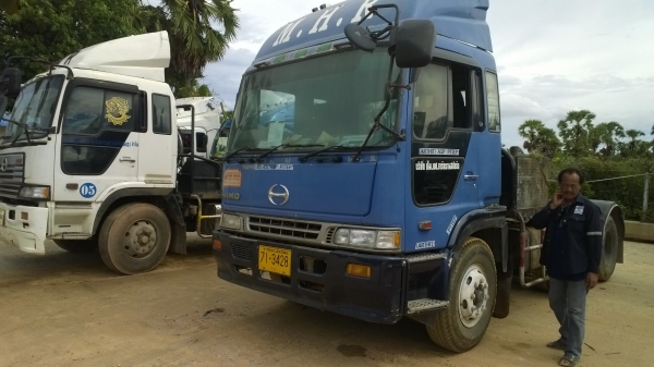 10ล้อหัวลาก2เพลา320แรงHINO หัวโปรเฟีย..เครื่องP11C น็อตเพลาล้อ10ตัว... 10ล้อหัวลาก2เพลา320แรงHINO หัวโปรเฟีย..เครื่องP11C น็อตเพลาล้อ10ตัว...