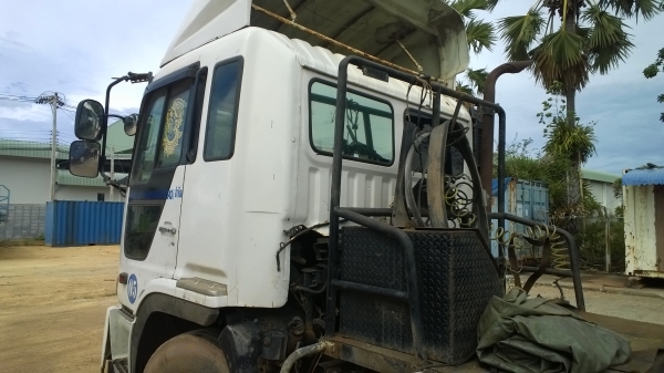 10ล้อหัวลาก2เพลา320แรงHINO หัวโปรเฟีย..เครื่องP11C น็อตเพลาล้อ10ตัว... 10ล้อหัวลาก2เพลา320แรงHINO หัวโปรเฟีย..เครื่องP11C น็อตเพลาล้อ10ตัว...