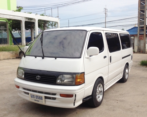 รถตู้สวยๆ หัวจรวด เครื่องดีเซล 2.8 พวงมาลัยพาวเวอร์ 082-381-6797