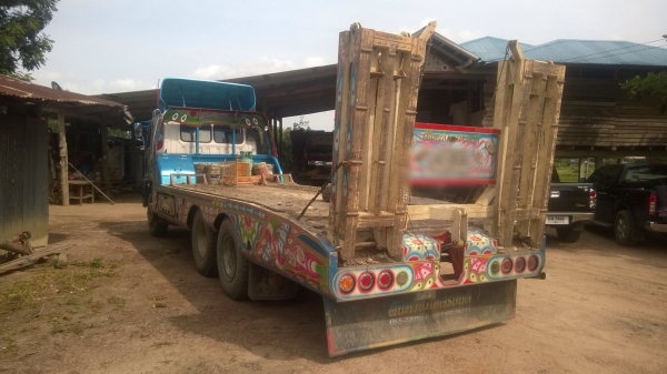 ขายรถสิบล้อเทเลอร์ HINO 3H เครื่องเดิม HO7C 195 แรง เกียร์ HO 2 เพลา มีสโลด์ ทะเบียนพร้อม