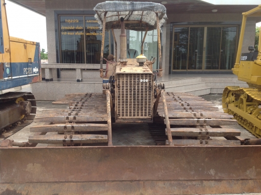 ขาย รถแทรคเตอร์ KOMATSUรุ่นD20PLL-5