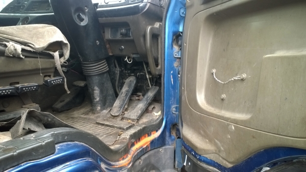 10ล้อหัวลาก2เพลาISUZU FXZ21J-3000482 หัวGIGA ..วางเครื่อง EK100 10ล้อหัวลาก2เพลาISUZU FXZ21J-3000482 หัวGIGA ..วางเครื่อง EK100