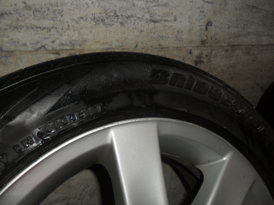 ล้อแม็ก 15นิ้ว 4รู100 พร้อมยาง 195/55R15ปี11 สวยๆ 4 ล้อ ราคา 4300 บาท