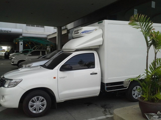 ขายดาวน์รถตู้ห้องเย็น 109,000.-