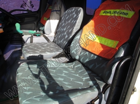 รถบรรทุก 6ล้อ HINO MEGA FG ติดเครน 3ตัน