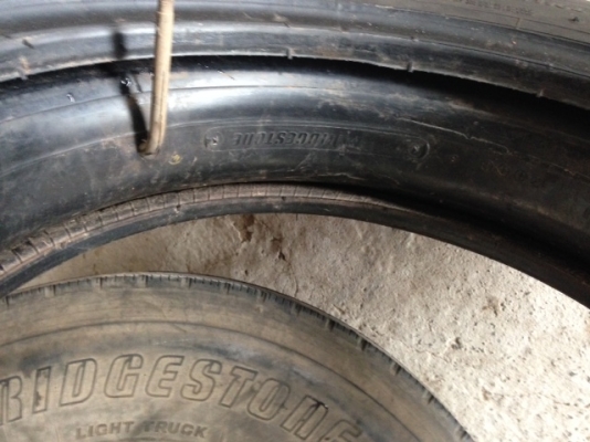 ยาง7.00-16 เรเดียลบริสโตน(ยางนอก+ยางใน+รองคอ ทุกเส้น) ยาง7.00-16 เรเดียลบริสโตน(ยางนอก+ยางใน+รองคอ ทุกเส้น)