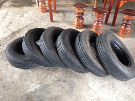 ยาง7.00-16 เรเดียลบริสโตน(ยางนอก+ยางใน+รองคอ ทุกเส้น) ยาง7.00-16 เรเดียลบริสโตน(ยางนอก+ยางใน+รองคอ ทุกเส้น)