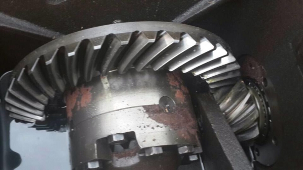 ขายเฟืองท้ายรถตัก KAWASAKI 50Z