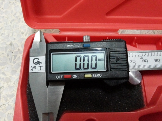 เวอร์เนียดิจิตอล 6 นิ้ว Stainless มี 1 ตัว