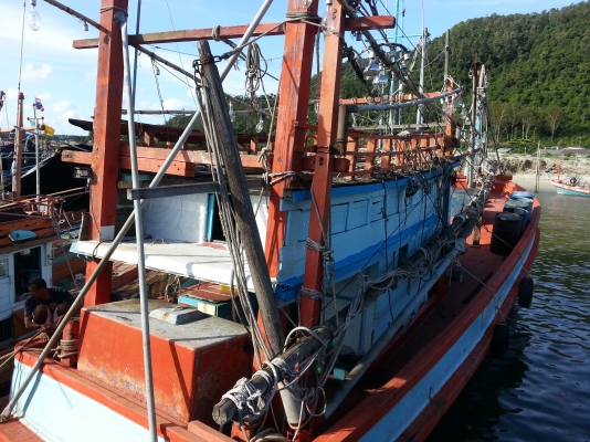 ขายเรือได 9 วา กำลัง 10 ศอก 350,000 บาท ขายเรือได 9 วา กำลัง 10 ศอก 350,000 บาท