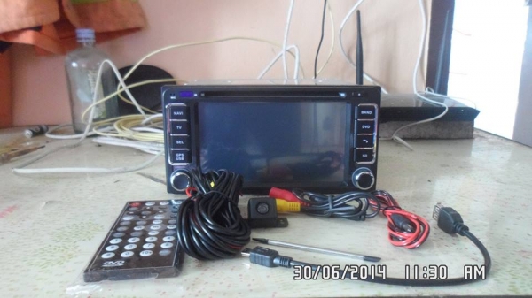 ขาย เครื่องเล่น DVD แบบหน้าจอสัมพัสพร้อมกล้องส่องถอยหลัง vigo