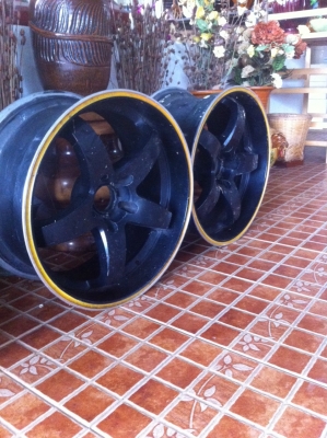 ขายแม็ก18 นิ้ว1คู่