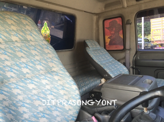 ขาย ISUZU DECA FTR 200 แรง ( EURO 2 ) ปี 2547 ตู้ประตู 10 บานไม่มีเสากลาง