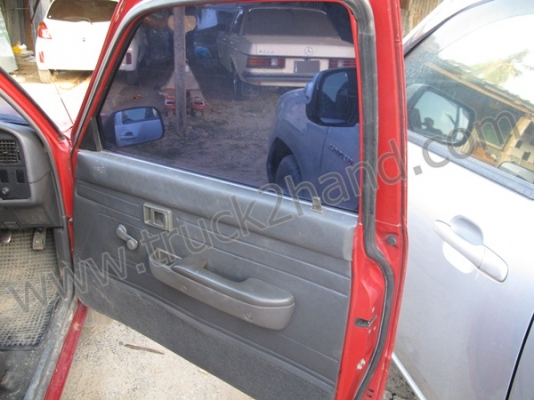 TOYOTA MIGHTY X สีแดง TOYOTA MIGHTY X สีแดง