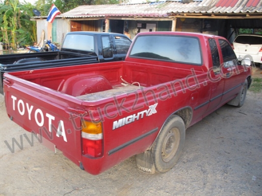 TOYOTA MIGHTY X สีแดง TOYOTA MIGHTY X สีแดง