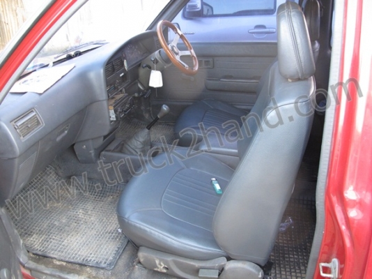 TOYOTA MIGHTY X สีแดง TOYOTA MIGHTY X สีแดง