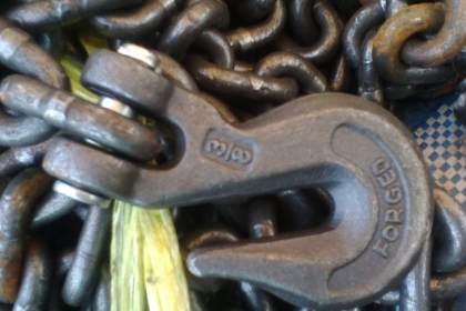 มาอีกครับโซ่ USA ยาว 6 เมตรสวยๆครับรุ่นนี้เป็นของUSA ครับเนื้อสวยๆครับความยาว 6  เมตรครับ  พร้อมตะขอ 2  ข้างครับราคานี้คุ้มครับ