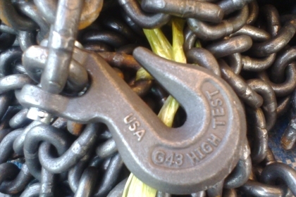 มาอีกครับโซ่ USA ยาว 6 เมตรสวยๆครับรุ่นนี้เป็นของUSA ครับเนื้อสวยๆครับความยาว 6  เมตรครับ  พร้อมตะขอ 2  ข้างครับราคานี้คุ้มครับ