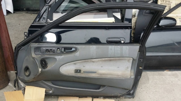 ขาย ประตู พีรูด ช้าย ขวา  พร้อมกระจกมองข้าง พับ ไฟฟ้า