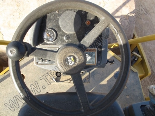 รถบดถนน CATERPILLAR รถบดถนน CATERPILLAR