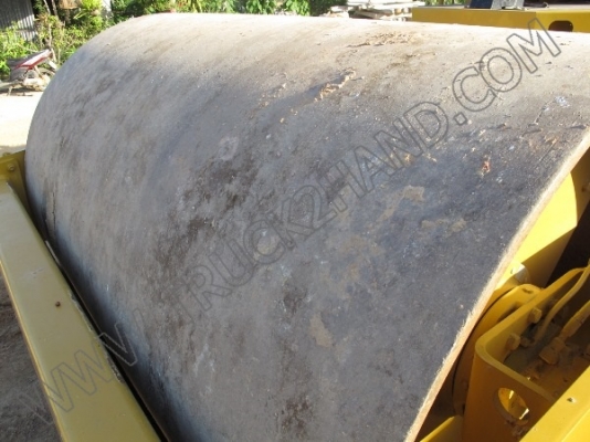 รถบดถนน CATERPILLAR รถบดถนน CATERPILLAR