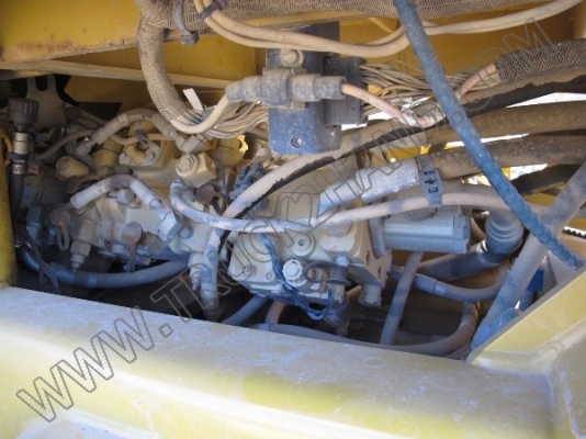 รถบดถนน CATERPILLAR รถบดถนน CATERPILLAR