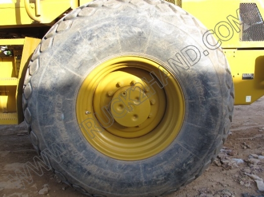 รถบดถนน CATERPILLAR รถบดถนน CATERPILLAR