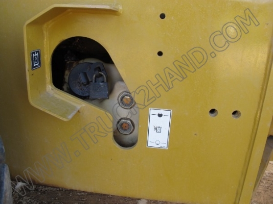 รถบดถนน CATERPILLAR รถบดถนน CATERPILLAR