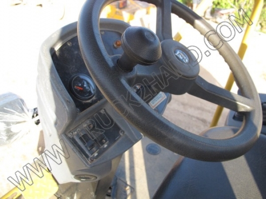 รถบดถนน CATERPILLAR รถบดถนน CATERPILLAR