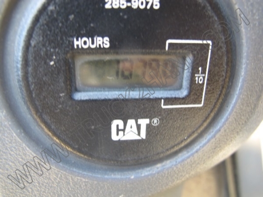 รถบดถนน CATERPILLAR รถบดถนน CATERPILLAR