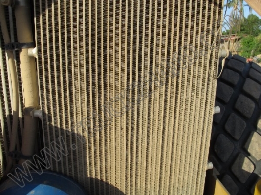 รถบดถนน CATERPILLAR รถบดถนน CATERPILLAR