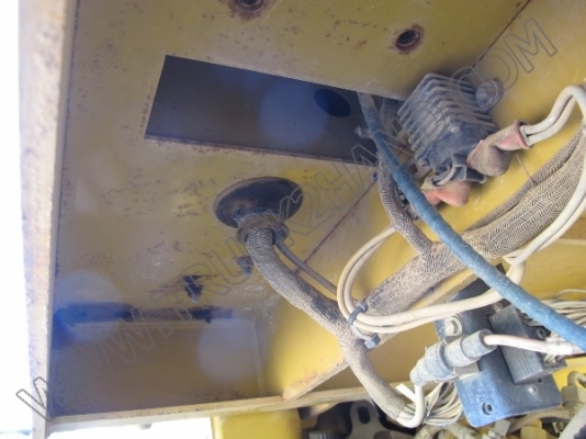 รถบดถนน CATERPILLAR รถบดถนน CATERPILLAR