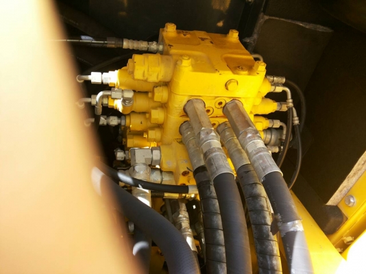 KOMATSU PC160LC-8 .ใช้งาน 6100ช.ม เอกสารชุดจด