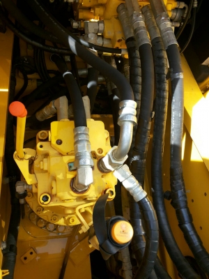 KOMATSU PC160LC-8 .ใช้งาน 6100ช.ม เอกสารชุดจด