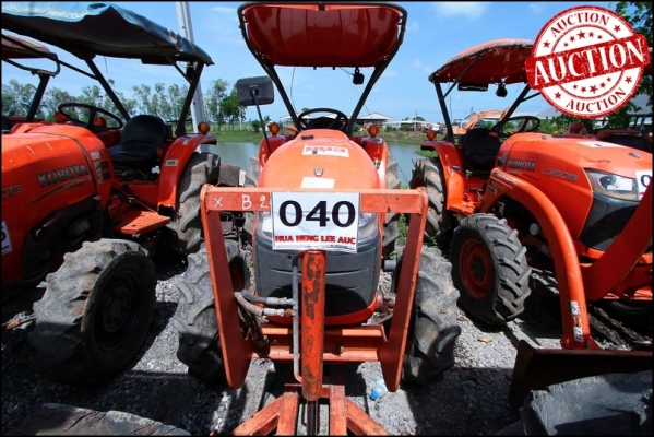 AUC 4 Code 040  แทรกเตอร์  KUBOTA L3608  ราคา เริ่มต้นการประมูล 240,000 บาท
