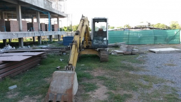 PC60-5 รถสภาพดี ใช้ในงานก่อสร้าง มีอินวอยล์ ซื้อเช็คนอกมา PC60-5 รถสภาพดี ใช้ในงานก่อสร้าง มีอินวอยล์ ซื้อเช็คนอกมา