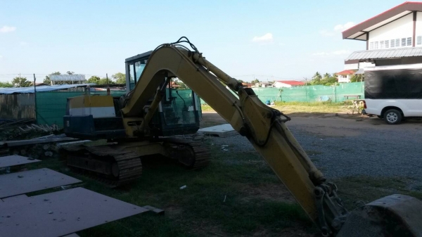 PC60-5 รถสภาพดี ใช้ในงานก่อสร้าง มีอินวอยล์ ซื้อเช็คนอกมา PC60-5 รถสภาพดี ใช้ในงานก่อสร้าง มีอินวอยล์ ซื้อเช็คนอกมา