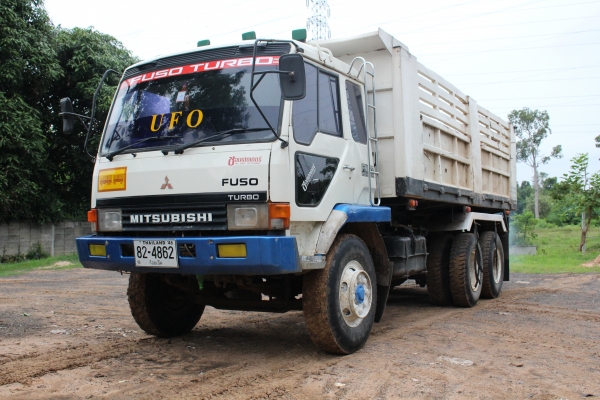 ขายด่วน รถสิบล้อMITSUBISHI FN527M-TF เทอร์โบ 220 แรงม้า