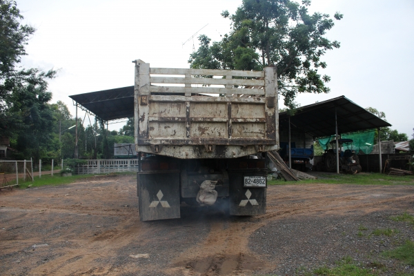 ขายด่วน รถสิบล้อMITSUBISHI FN527M-TF เทอร์โบ 220 แรงม้า