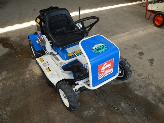 ขายรถตัดหญ้า OREC RM82A  9.5แรง พร้อมใช้งาน