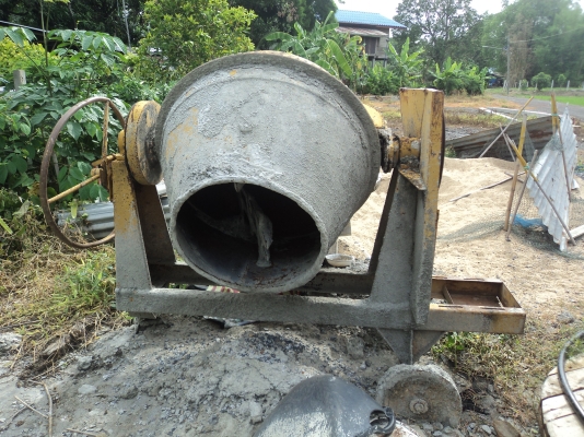 ขายด่วน  โม่ ปูน ราคา4,000บาท