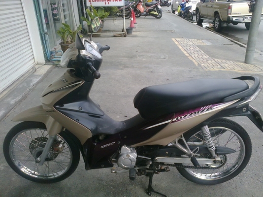 ขายWave110i หัวฉีดสตาร์ทมือ รถบ้านเครื่องเดิมๆสภาพดี